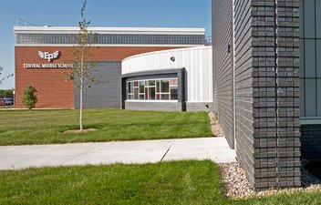 exterior of eden prairie central middle school
